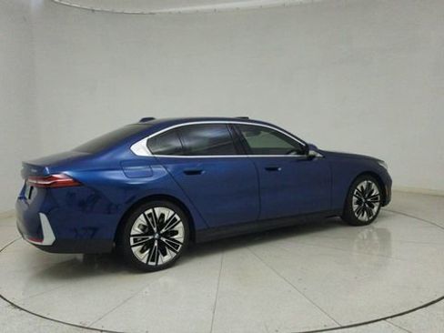 Used 2026 BMW 530i xDrive image 69