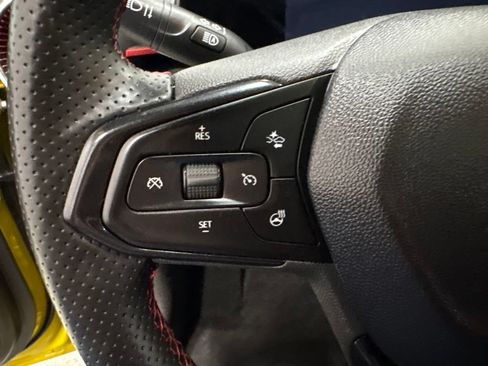 Used 2024 Chevrolet Trax RS w/ Sunroof Package FWD image 23