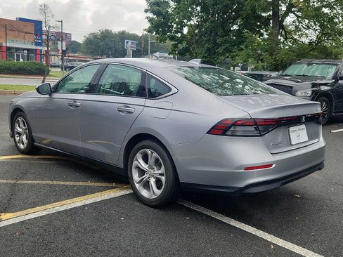 Used 2023 Honda Accord EX image 4