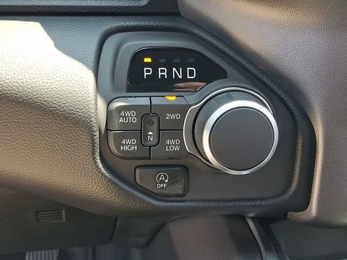 New 2026 RAM 1500 Big Horn AWD/4WD image 14