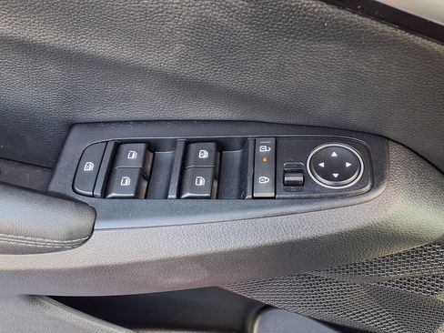 Certified 2024 Kia Seltos EX FWD image 11