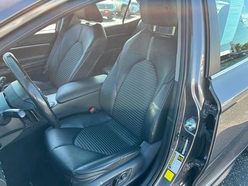 Used 2023 Toyota Camry SE image 16