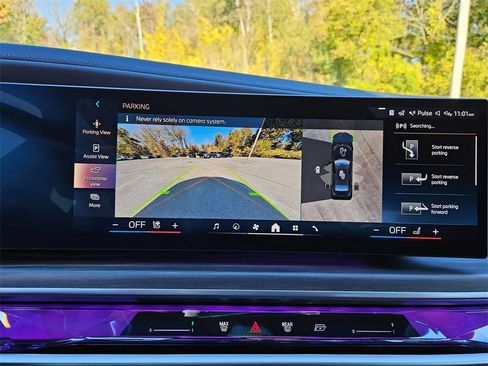 Used 2024 BMW i7 xDrive60 image 16