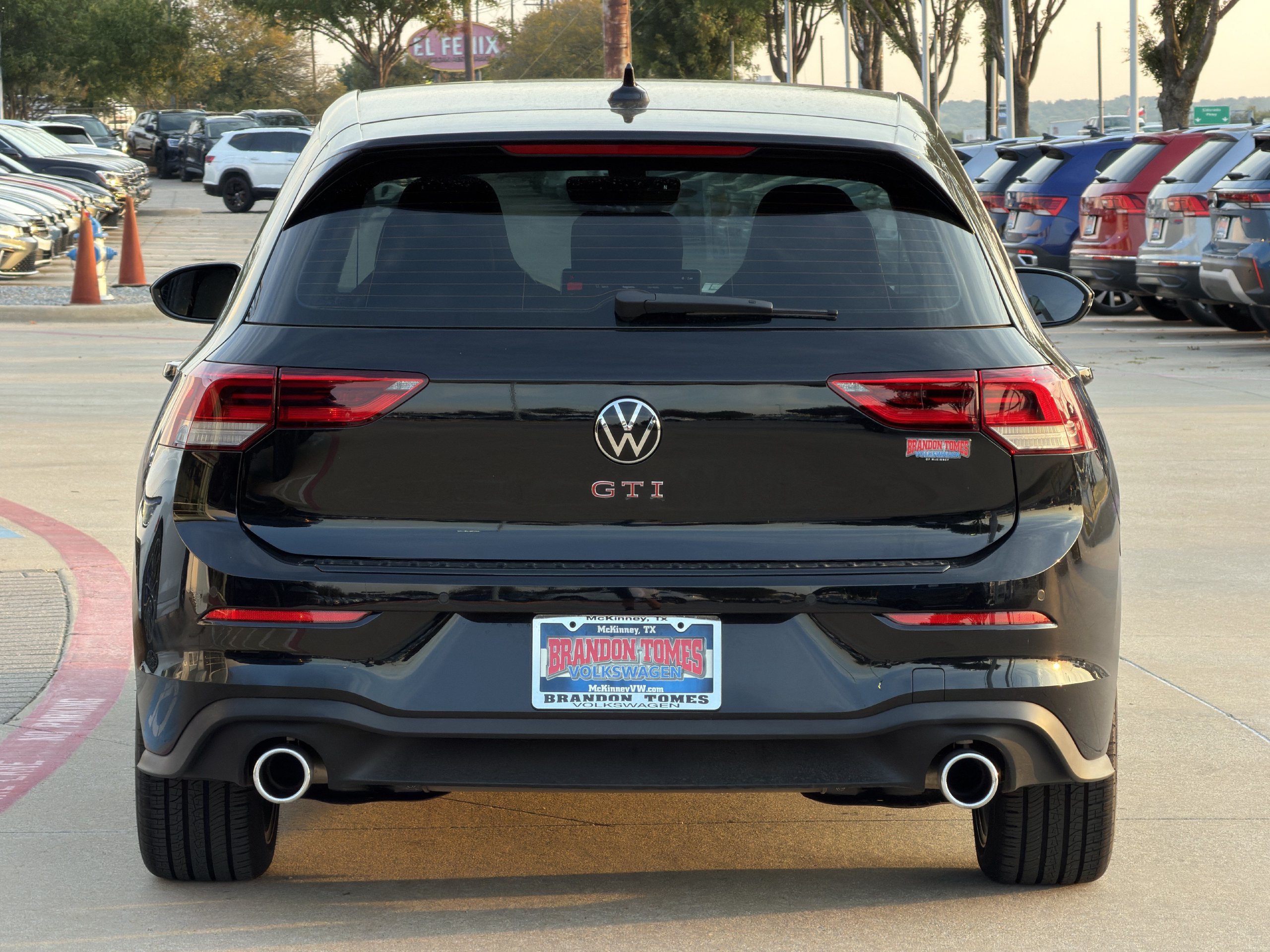 New 2026 Volkswagen GTI SE FWD image 7