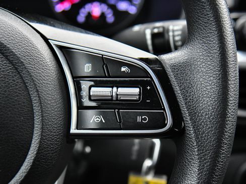 Used 2023 Kia Forte LXS image 24