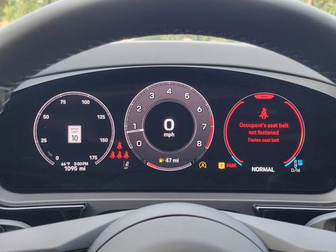 New 2025 Porsche Cayenne Coupe AWD/4WD image 15