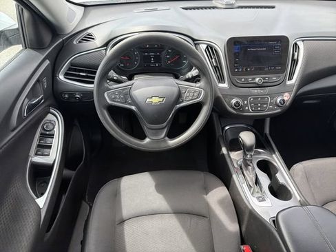 Used 2023 Chevrolet Malibu LT FWD image 22