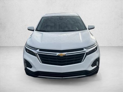 Used 2022 Chevrolet Equinox LT image 2