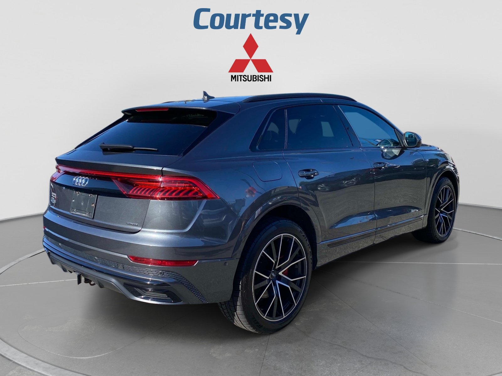 Used 2020 Audi Q8 Premium Plus AWD/4WD image 7