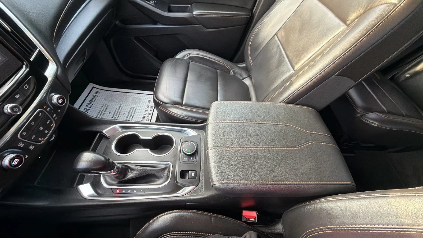 Used 2021 Chevrolet Traverse LT AWD/4WD image 39