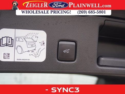 Used 2020 Ford Escape SEL image 11