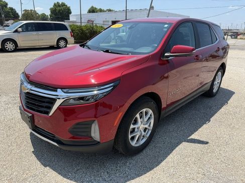 Used 2024 Chevrolet Equinox LT FWD image 1