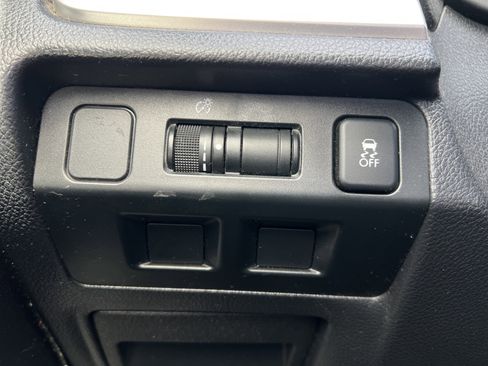 Used 2016 Subaru Crosstrek 2.0i Premium w/ Moonroof Package AWD/4WD image 30