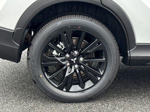 New 2026 Mitsubishi Eclipse Cross LE image 5