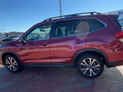 Used 2023 Subaru Forester Limited image 7