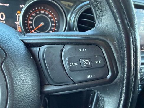 Used 2023 Jeep Wrangler Unlimited Sport AWD/4WD image 14