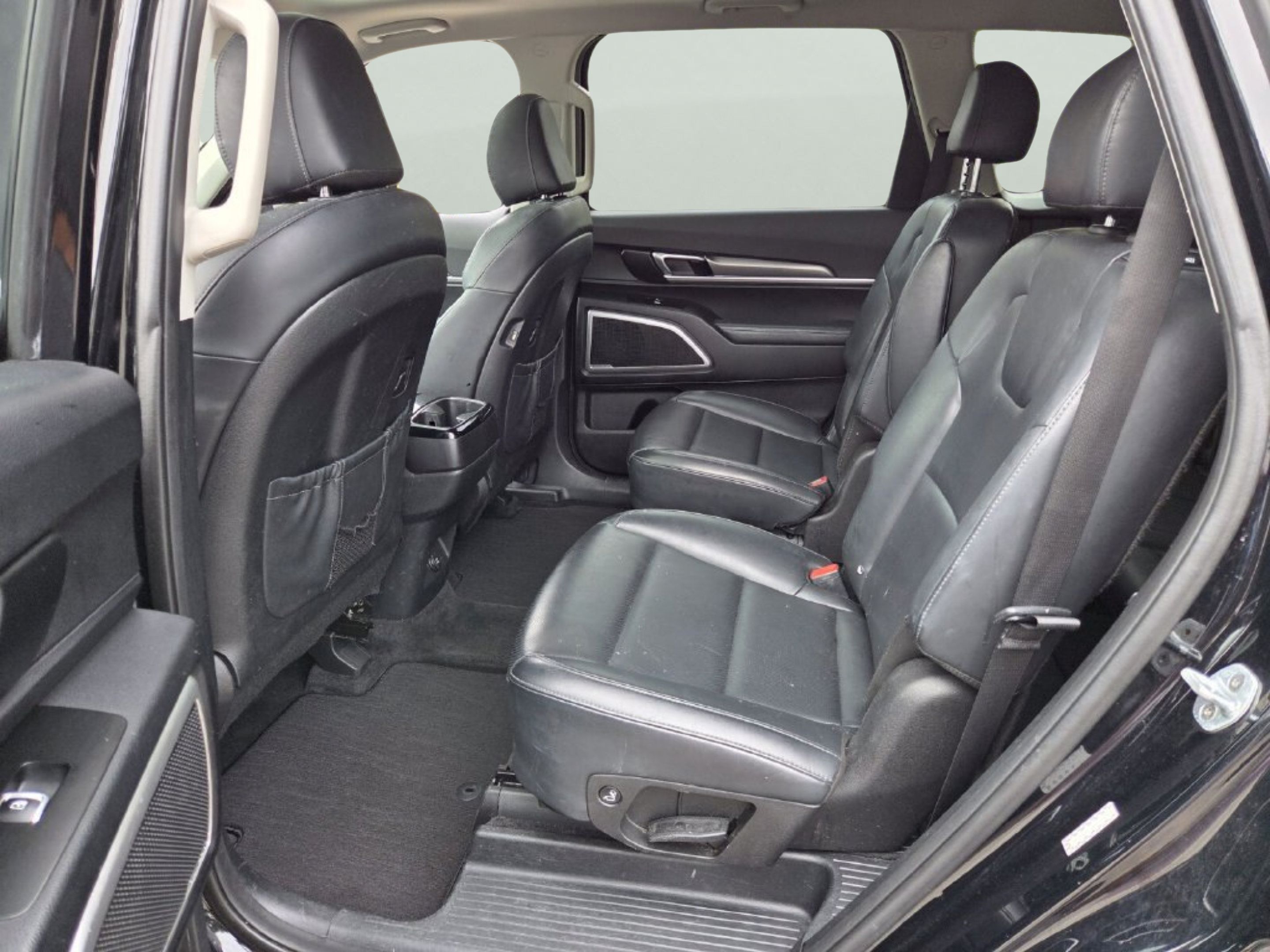 Used 2020 Kia Telluride S FWD image 11