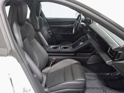 Used 2021 Porsche Taycan 4S AWD/4WD image 31