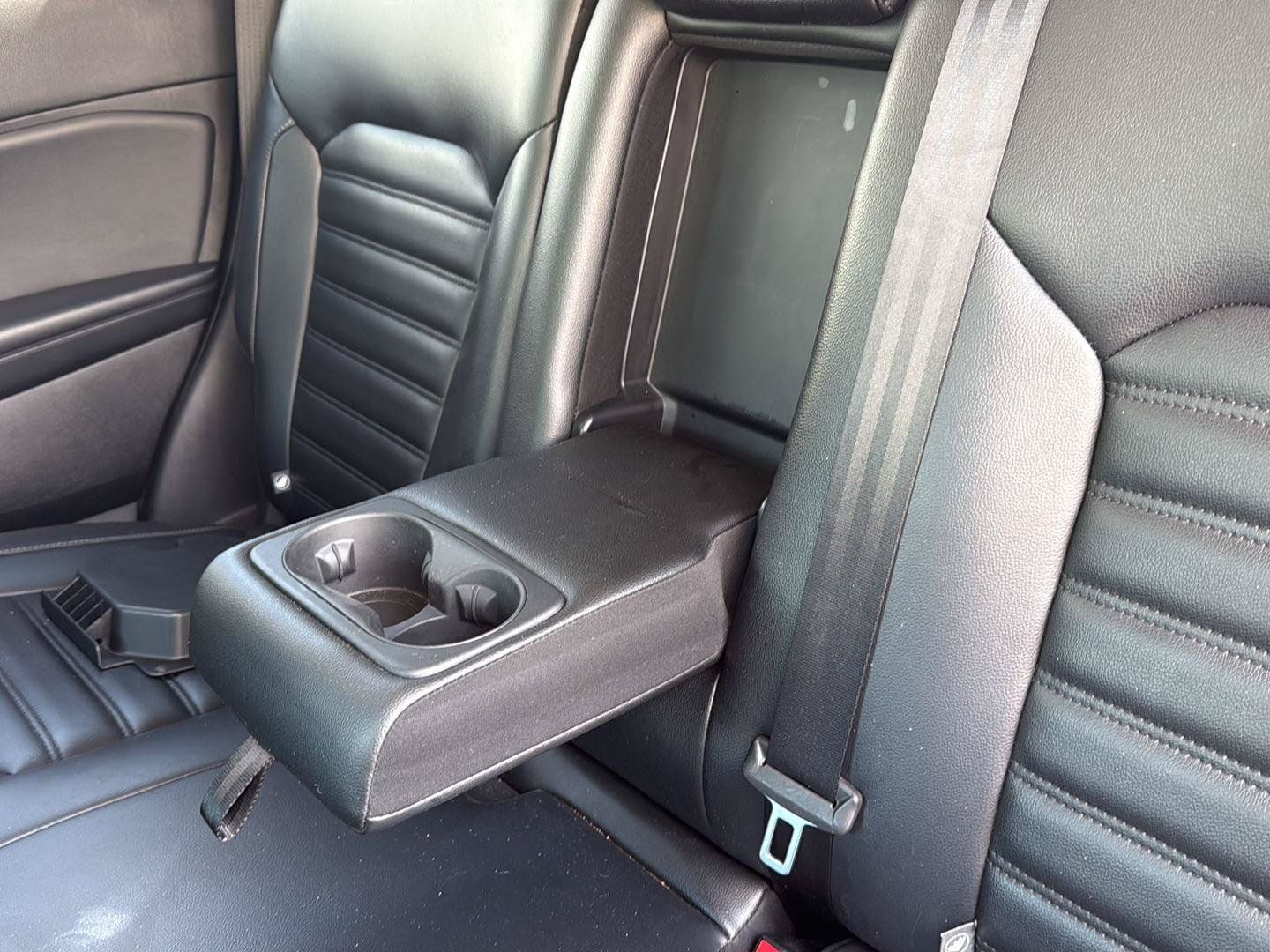 Used 2023 Ford Edge SEL AWD/4WD image 15