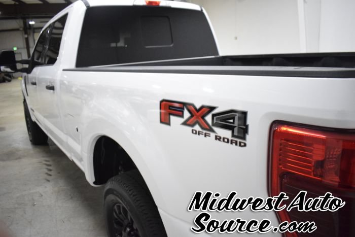 Used 2020 Ford F250 XLT w/ XLT Premium Package AWD/4WD image 3
