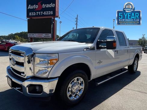 Used 2016 Ford F250 Lariat w/ Chrome Package image 1
