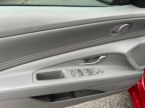 New 2026 Hyundai Elantra SEL Sport Premium FWD image 11