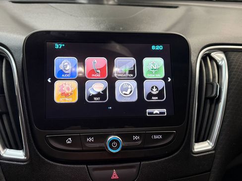 Used 2018 Chevrolet Malibu LT image 31