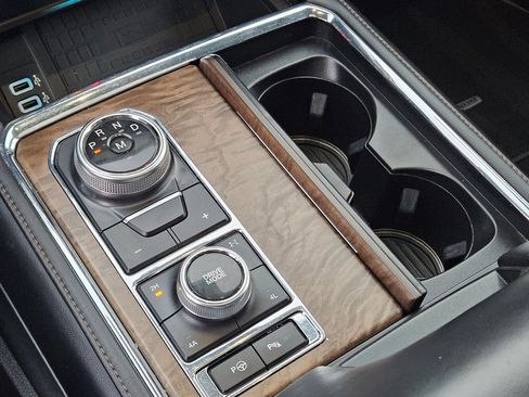 Used 2019 Ford Expedition Platinum image 29