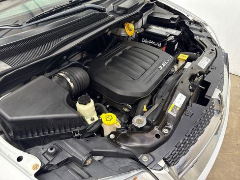 Used 2016 Dodge Grand Caravan SE w/ Quick Order Package 29E SE image 40