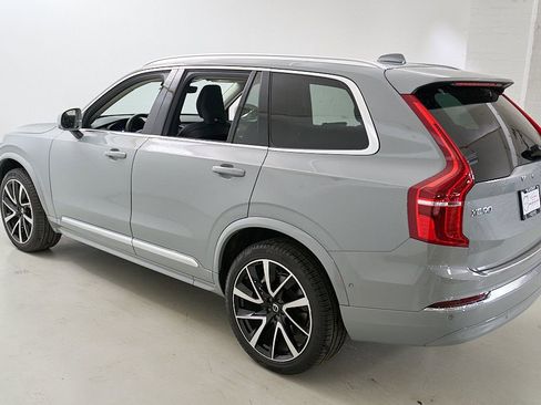 Certified 2025 Volvo XC90 B6 Plus AWD/4WD image 7
