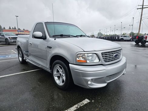 Used 2004 Ford F150 Lightning RWD image 4