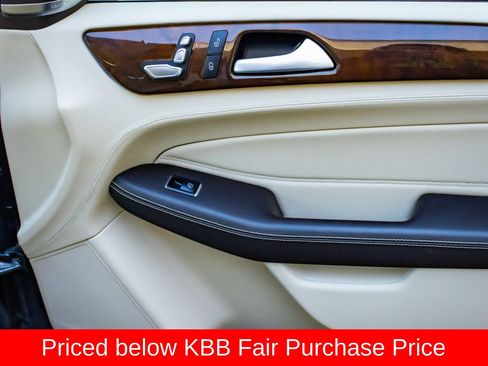 Used 2018 Mercedes-Benz GLE 550e 4MATIC image 26