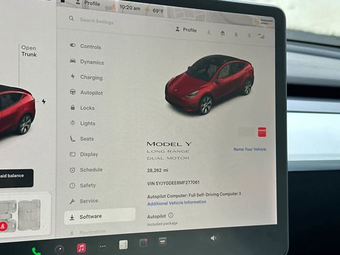 Used 2021 Tesla Model Y Long Range image 31