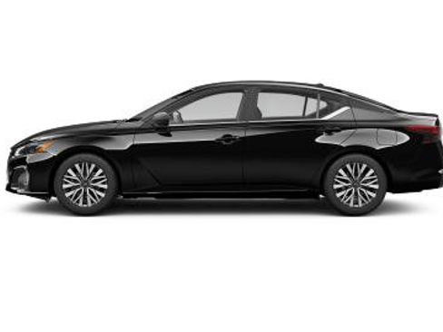 New 2026 Nissan Altima 2.5 SV FWD image 1