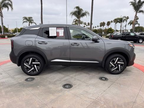 Certified 2025 Nissan Kicks SV w/ Illumination Package FWD image 9