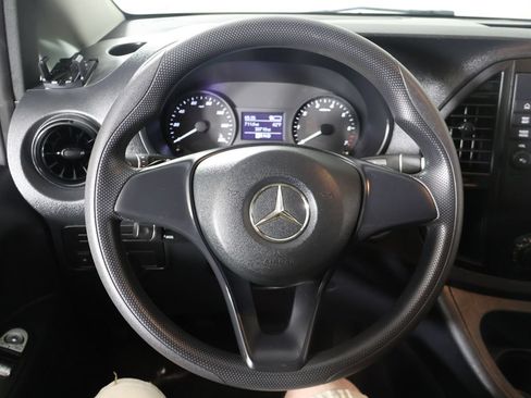 Used 2022 Mercedes-Benz Metris image 25
