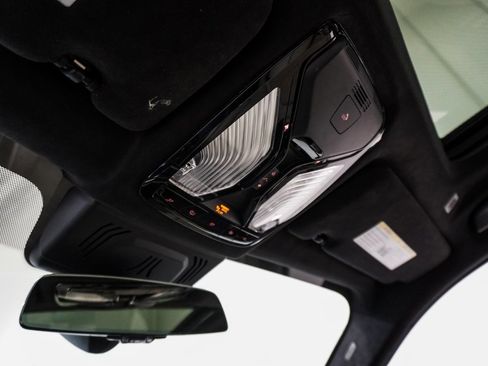 Used 2022 BMW X7 M50i w/ Dynamic Handling Package image 49