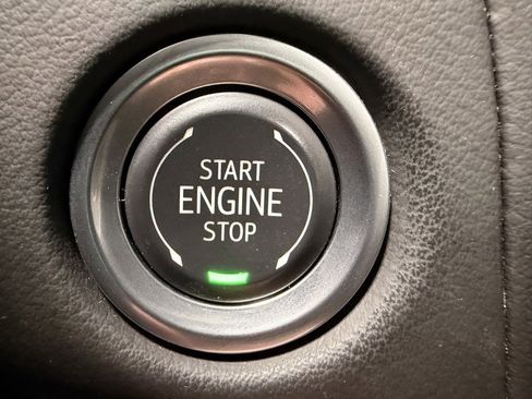 Used 2024 Chevrolet Tahoe Z71 image 40