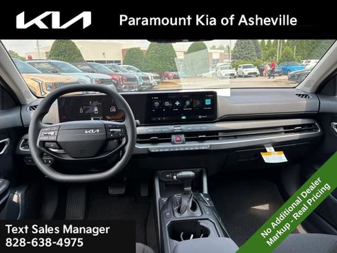 New 2026 Kia K4 FWD image 8