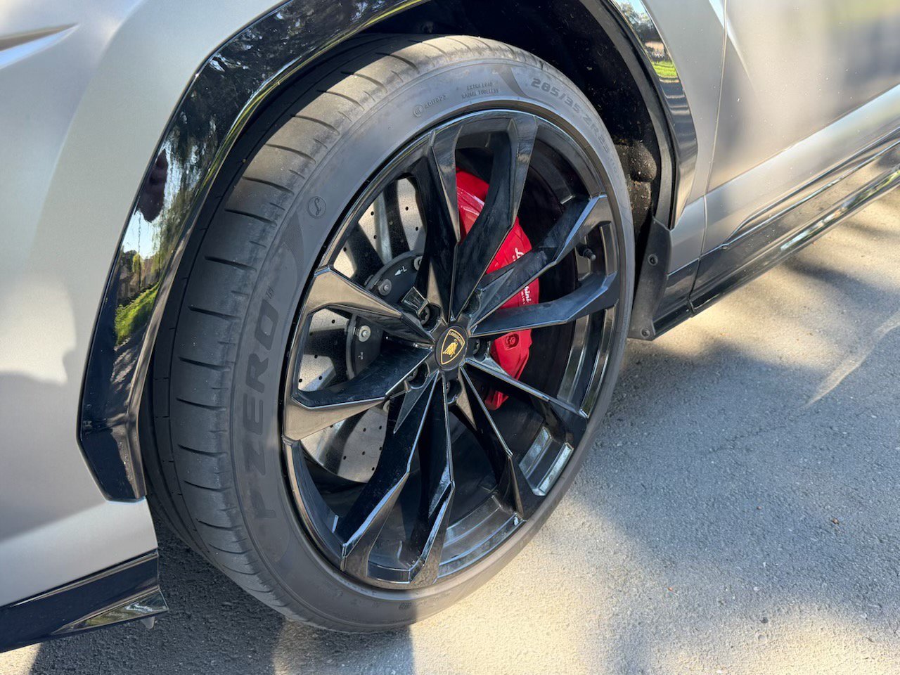 Used 2022 Lamborghini Urus AWD/4WD image 16