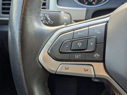 Used 2020 Volkswagen Atlas Cross Sport SE w/ Towing Package image 21