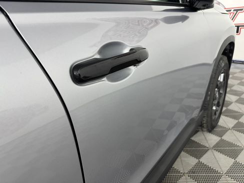 Used 2025 Honda Pilot TrailSport image 33