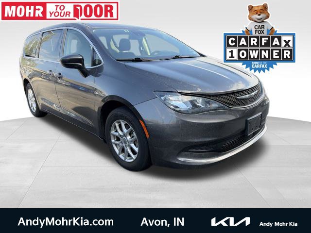 Used 2023 Chrysler Voyager LX FWD image 1