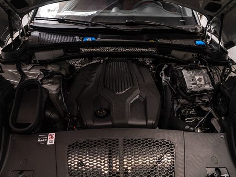 New 2026 Porsche Macan AWD/4WD image 31