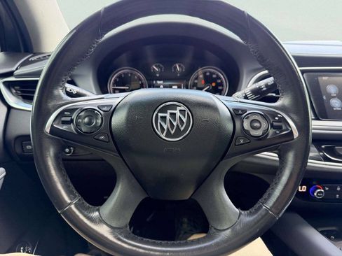 Used 2019 Buick Enclave Essence AWD/4WD image 30