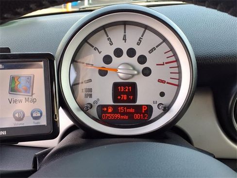 Used 2010 MINI Cooper Hardtop image 12