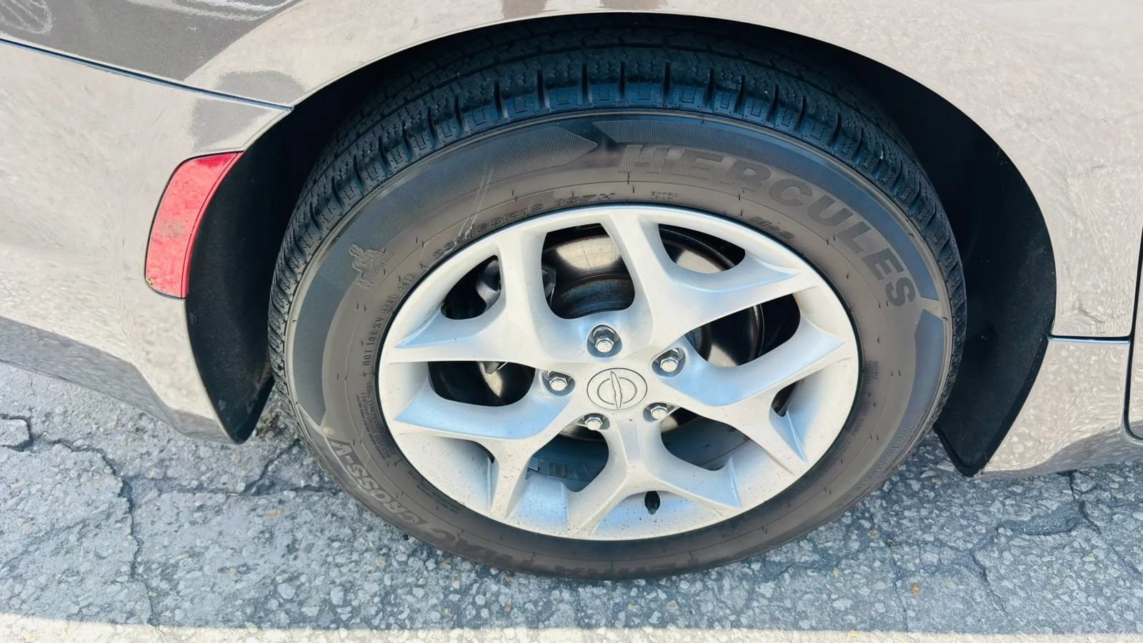 Used 2018 Chrysler Pacifica Touring-L Plus FWD image 23
