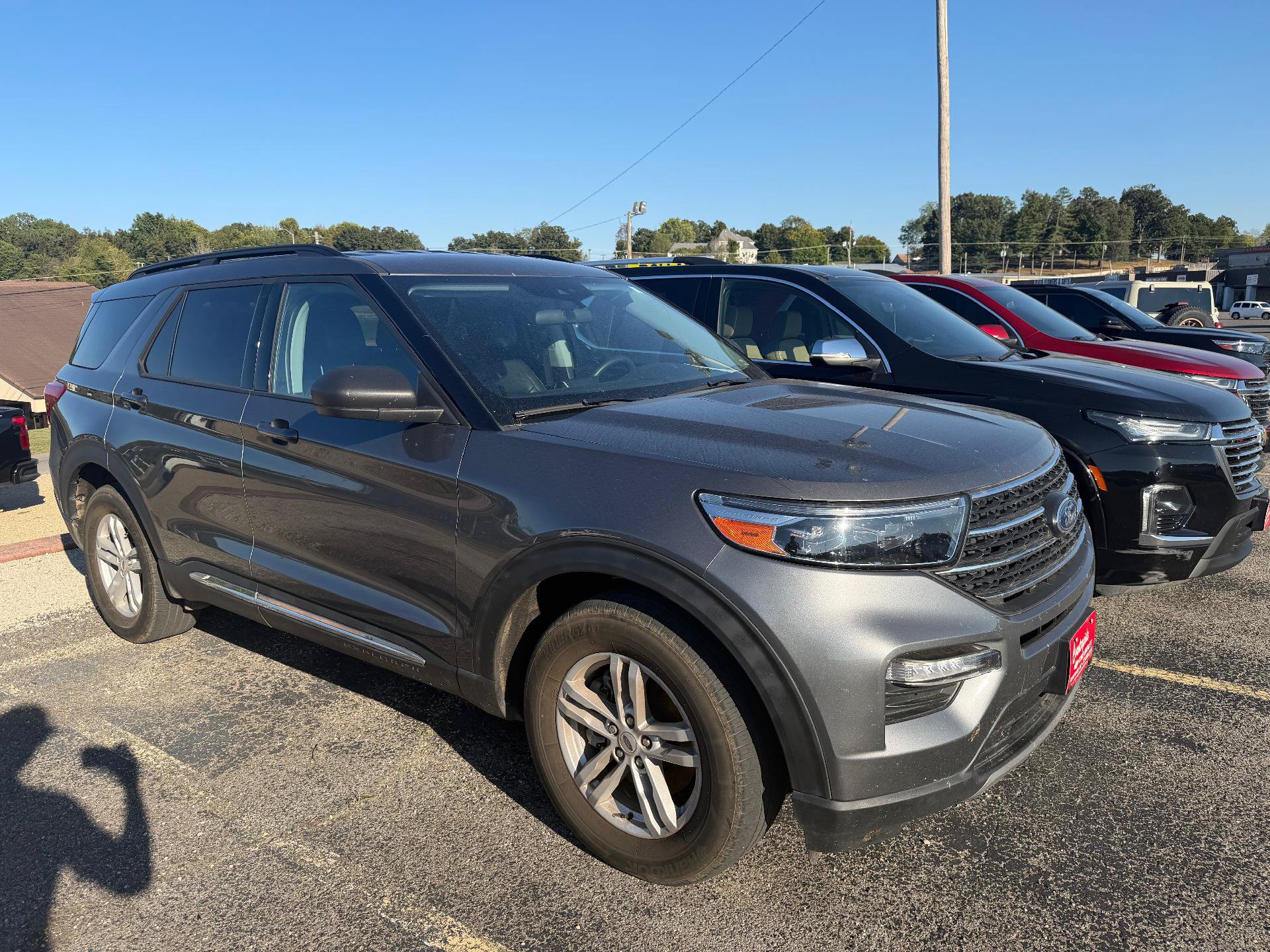Used 2023 Ford Explorer XLT w/ Equipment Group 202A AWD/4WD image 1