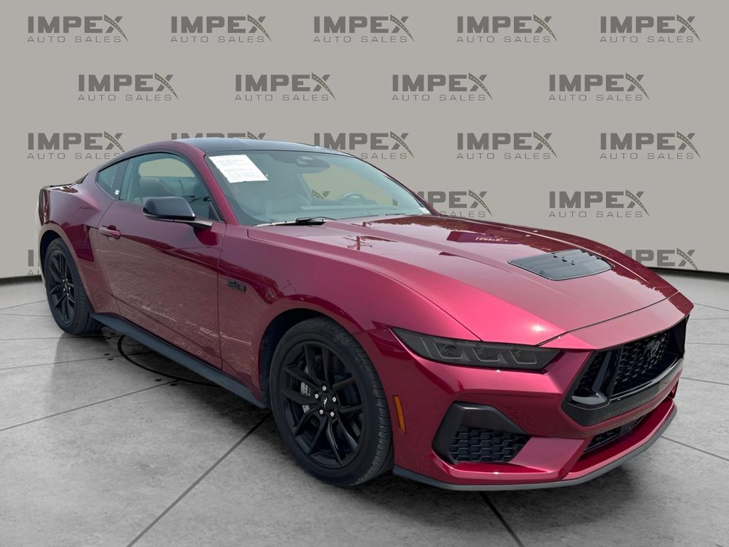 Used 2025 Ford Mustang GT Premium RWD image 4