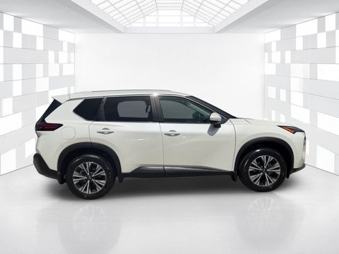 Certified 2023 Nissan Rogue SV w/ SV Premium B Package FWD image 8